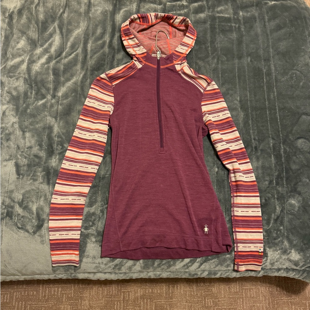 Small Like New Smartwool 1/2 half zip hoodie 250 merino wool base layer
